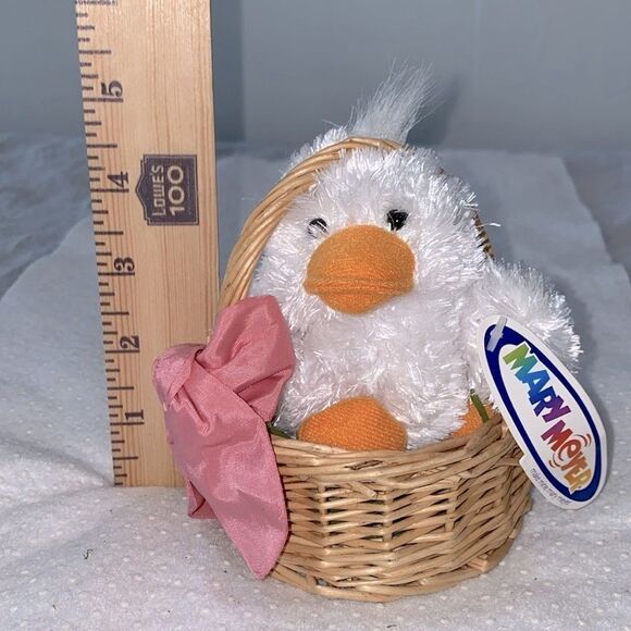 Mary Meyer Duckling With Basket And Grass 5" Duckling With Woven Basket - Picture 9 of 12